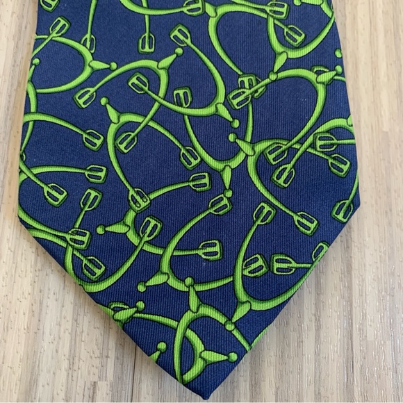 Authentic Vintage Gucci Silk Tie in Blue & Green Stirup Accents EUC - Picture 2 of 7